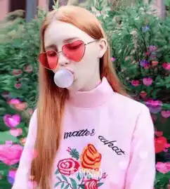  姑娘你修图破绽辣么大,不灵啊