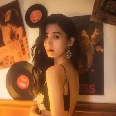  复古文艺的女生头像