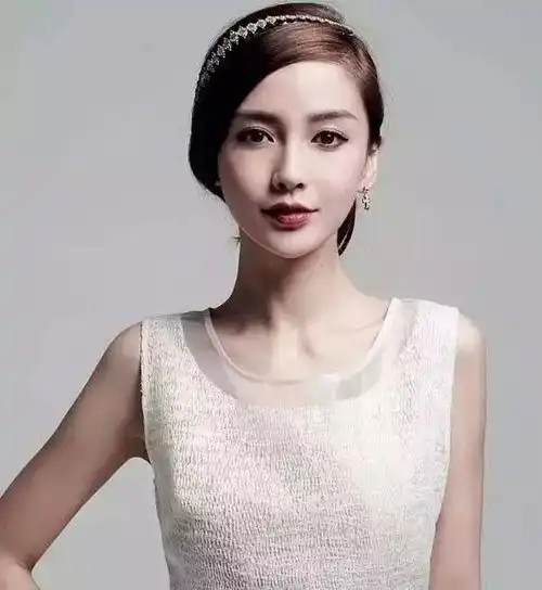 禁欲系女神头像偏正式