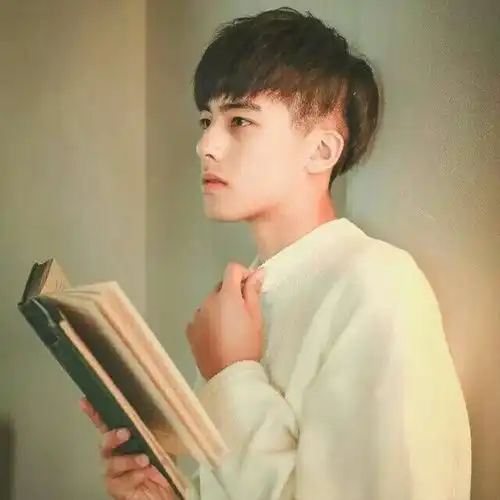 男生真人头像阳光帅气