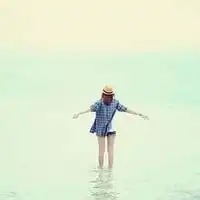  求清新的图片,可以做手机壁纸的,最好是竖屏