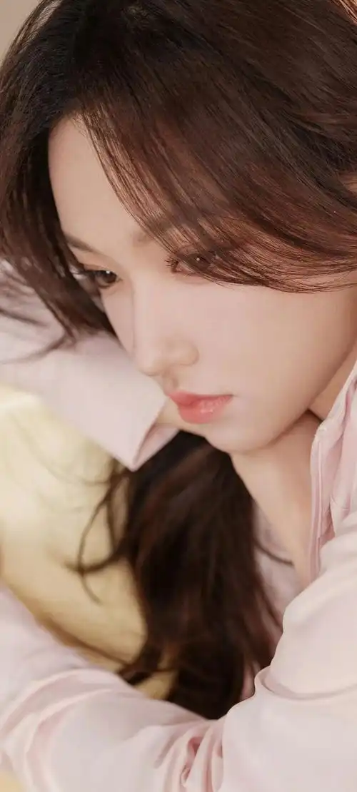  美女系列壁纸第1375期程潇