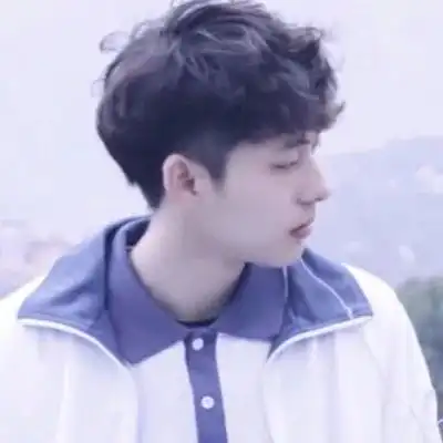  给男朋友发我好丑啊,看到回复我哭了