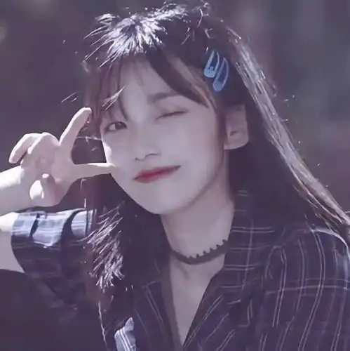 真人女头系列多港风 真人女头系列多港风