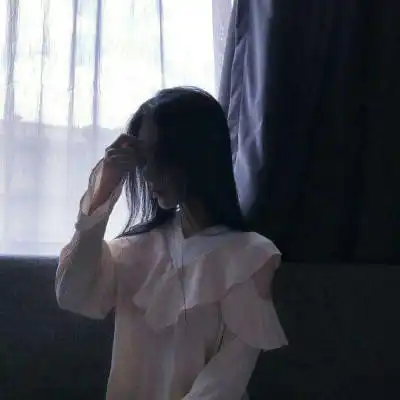丧系女生真人头像