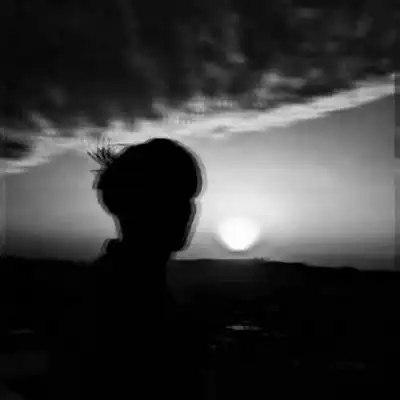  丧系头像真人网图男比较丧伤感高清图片一组