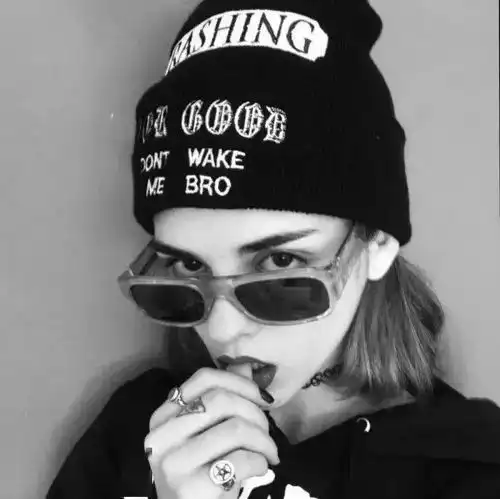 黑白灰色个性头像 黑白灰色个性头像