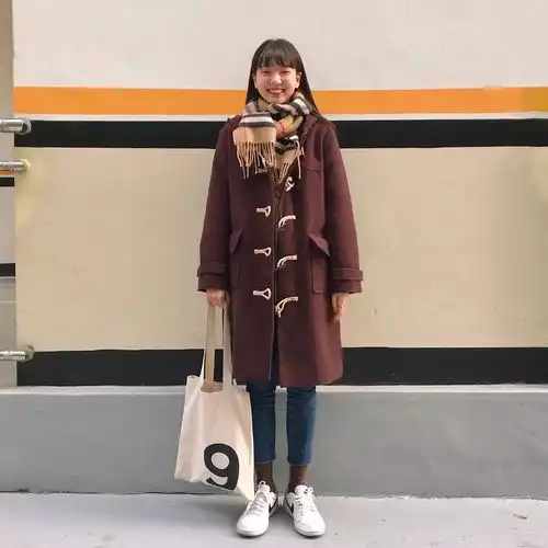 女生头像ins韩系大衣