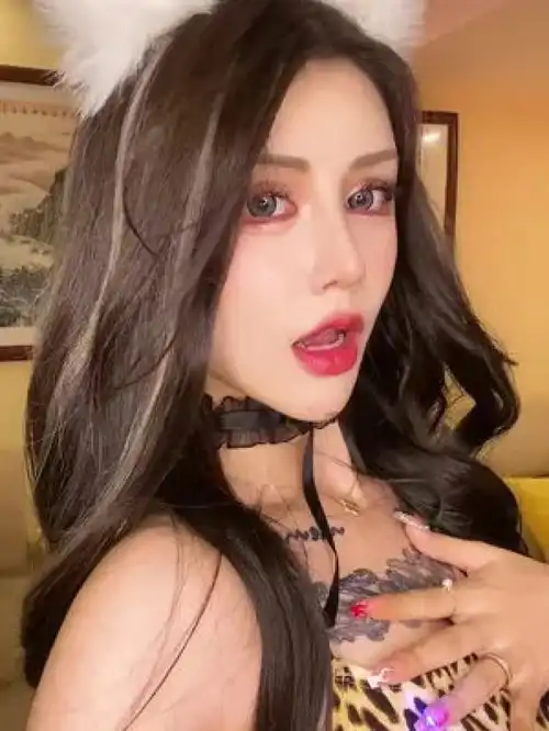  扭一扭猫系女友分享妆容你要抵抗我怎么抵抗