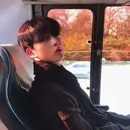 阳光帅气的男生贴吧头像青春时尚没有值不值得只有愿不愿意 阳光帅气的男生贴吧头像青春时尚没有值不值得只有愿不愿意