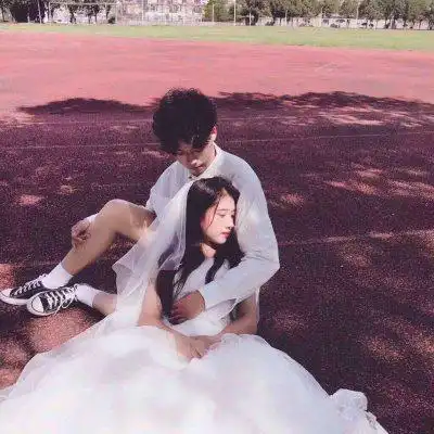  好看的幸福真人婚纱情侣头像双人一对