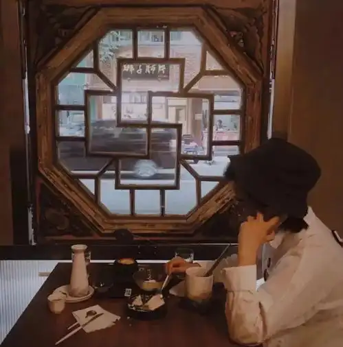  三层楼的复古杂货铺微缩版小香港抖音上爆火的小店快去拍拍拍