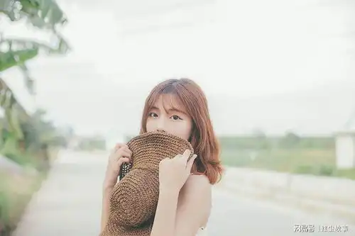  老婆是女演员,她的私生活让我崩溃了