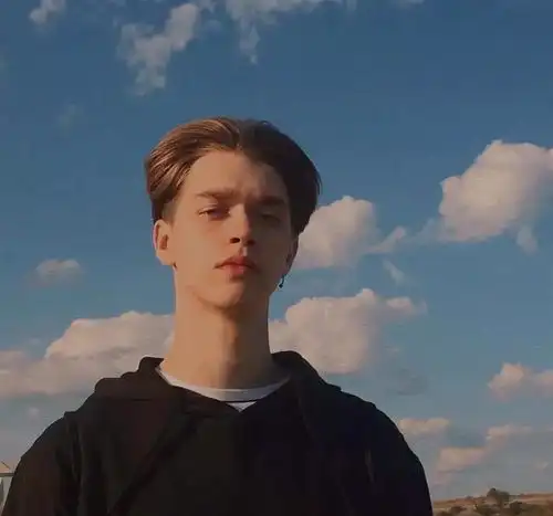  欧美风格男生头像