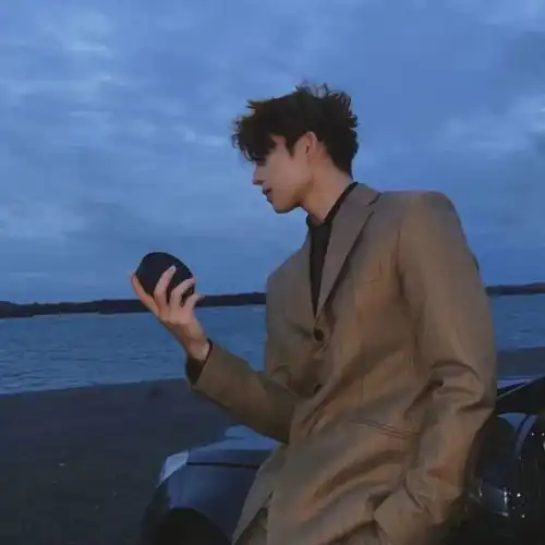  搞怪的欧美男生头像