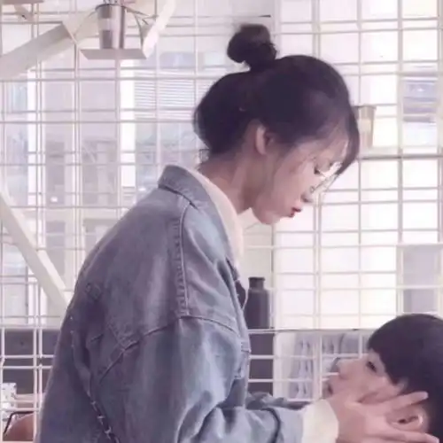 我们的爱自由却不散漫,情侣头像简单干净大方 我们的爱自由却不散漫,情侣头像简单干净大方